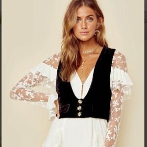 For Love & Lemons Beatrix Velvet Vest Top Embellished Buttons Cropped Black XS‎